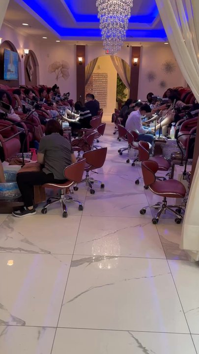 Lee Nails & Salon - Lee Nails & Salon By Windermere Starbucks offers 20% OFF every day & 40% OFF on Thursday.  See salon associates for more details - Nail Salons Near Me - Windermere, Florida