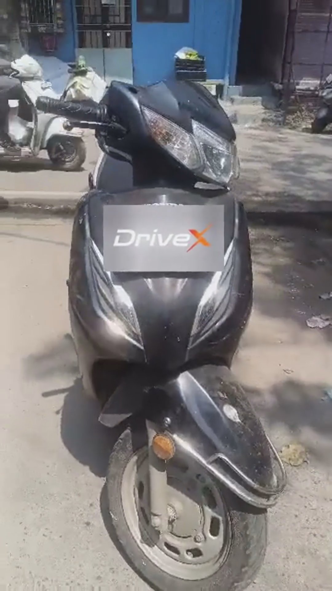 Walk-around video thumbnail