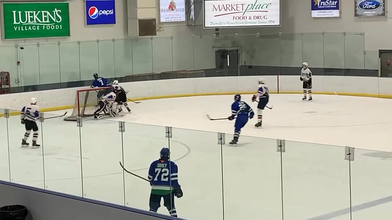 Cristian Nichols #71 Delivers Highlight Reel Hits -Bantams