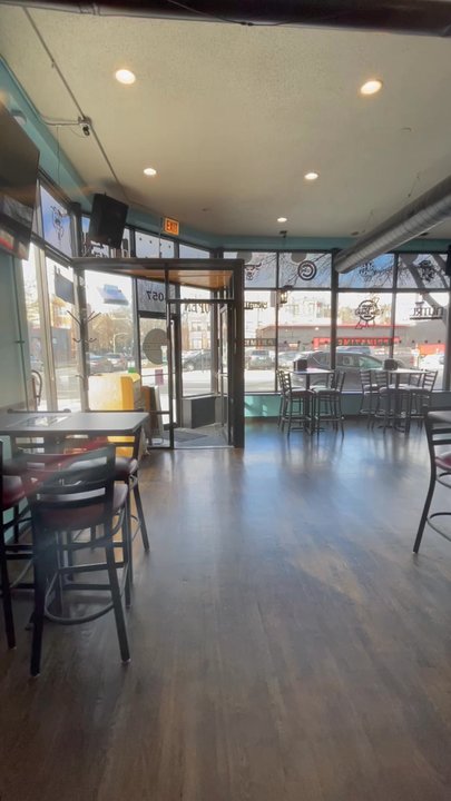 PrimeTime Bar & Grill - Inside during non-peak time. Plenty of room for dining in! - Sports Bars Near Me - Chicago, Illinois
