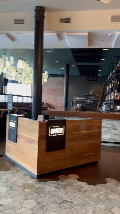 Hotel Vandivort - Lobby - Hotels Near Me - Springfield, Missouri