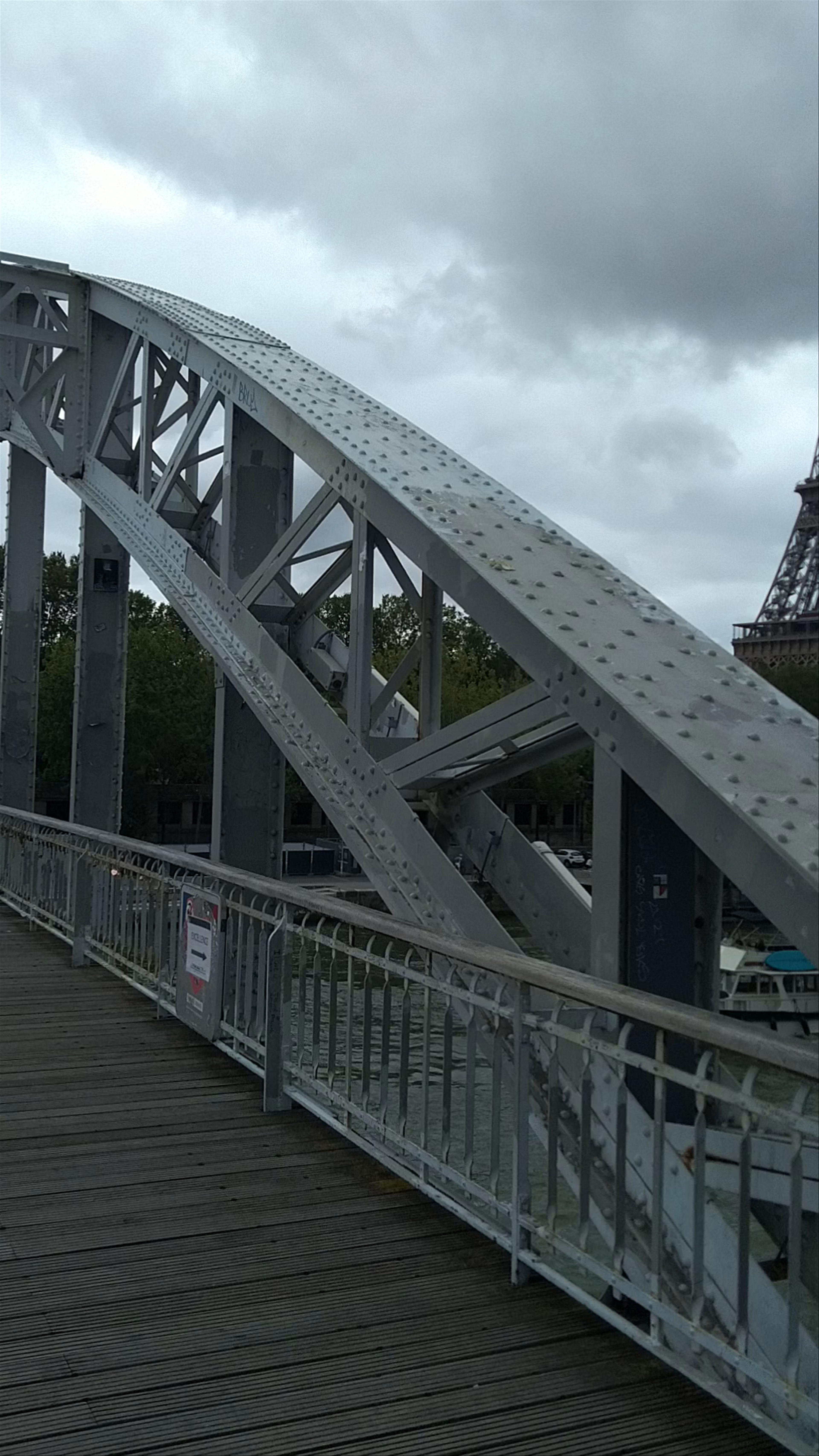 Passerelle Debilly