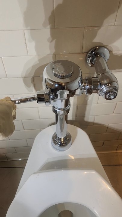 Axion Plumbing - Sloan valve replacement - Plumbing Near Me - San Francisco, California