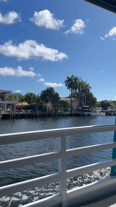Riverfront Cruises - Beautiful day - Boating Near Me - Ft Lauderdale, Florida