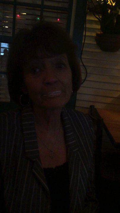 Lupe Tortilla - !Mami se enchilo! El mesero le trajo crema agria. Mom's mouth was burning! The server brought her sour cream. - Mexican Near Me - Katy, Texas