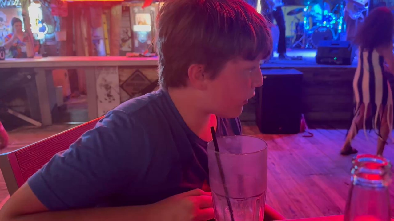 Flounder's Chowder House - Seafood Near Me - Gulf Breeze, Florida