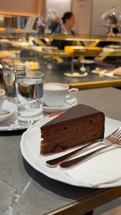 OBERLAA - Sachertorte - Cafes Near Me - Vienna, 9