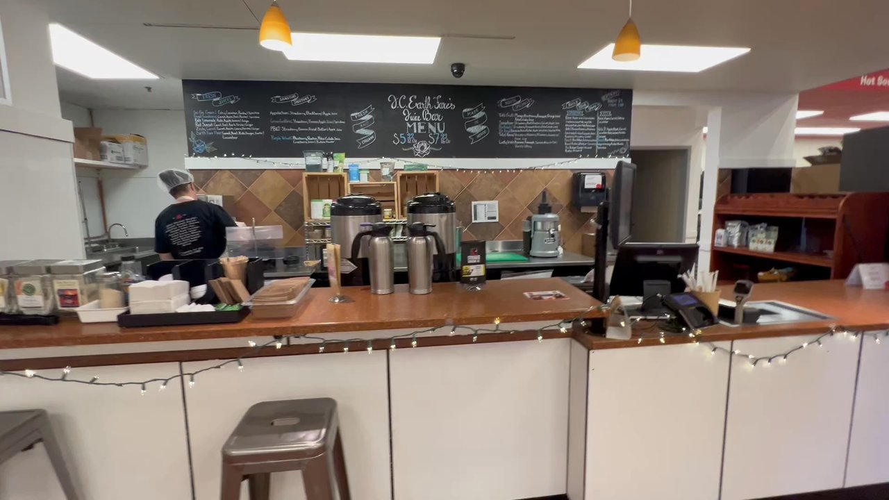Earth Fare - The juice bar and salad bar area - Health Markets Near Me - Johnson City, Tennessee