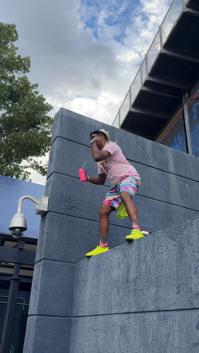 WHAT HE DOING UP THERE.......