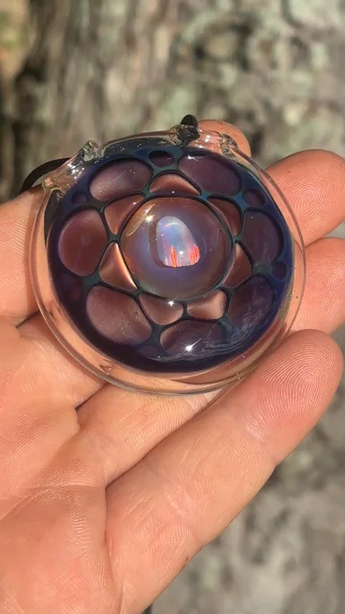 Preview pic of Opal honeycomb pendant