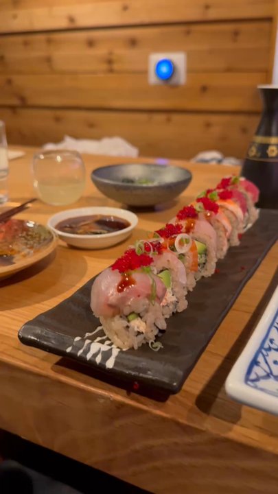 Okane - Rainbow Roll - Sushi Bars Near Me - San Francisco, California