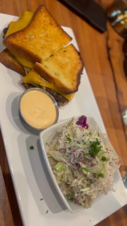 Ocado Restaurant - Tuna Melt - Vegan Near Me - Sherman Oaks, California