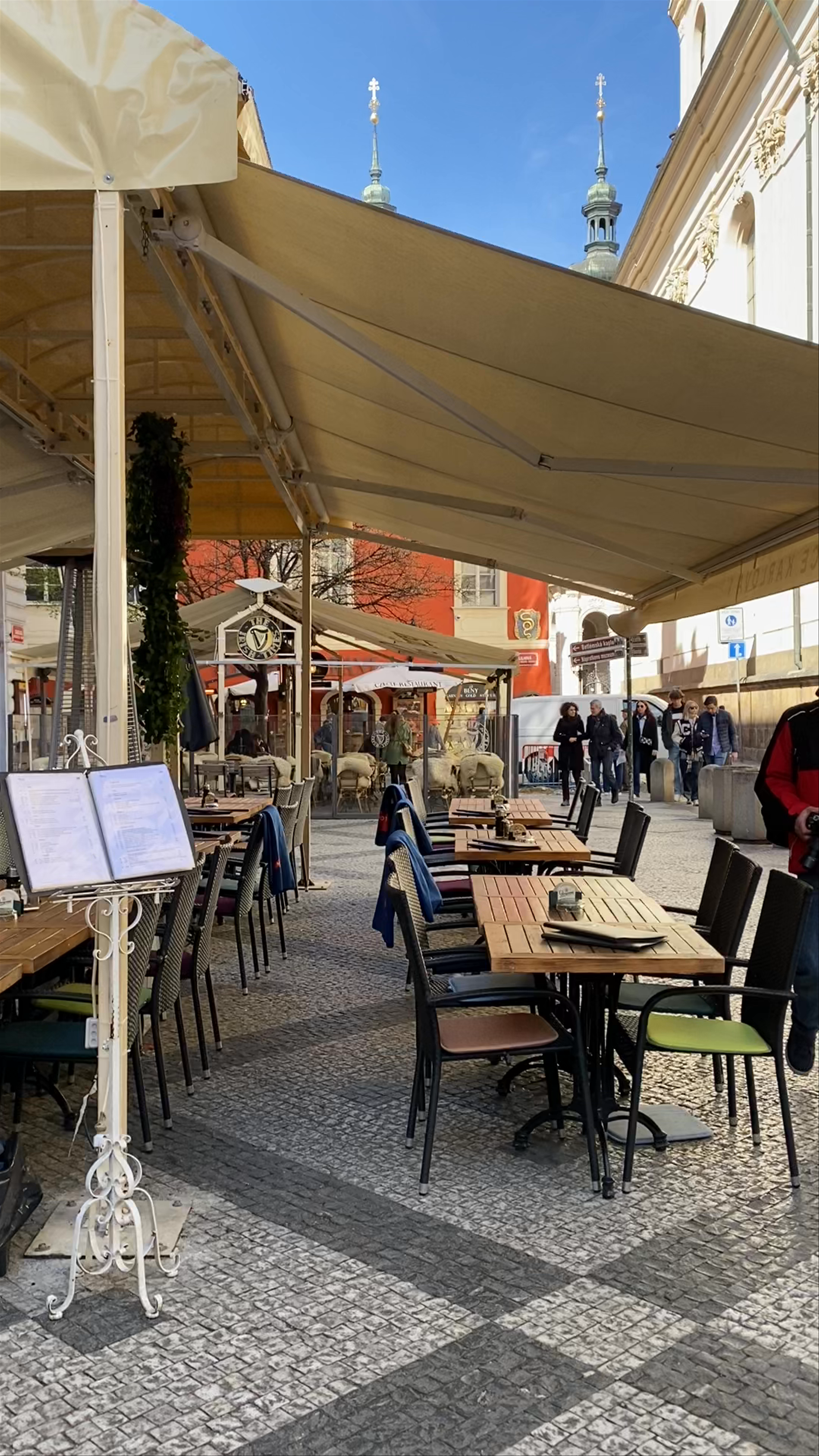 Pamětní deska (ve vstupní hale ČVUT)