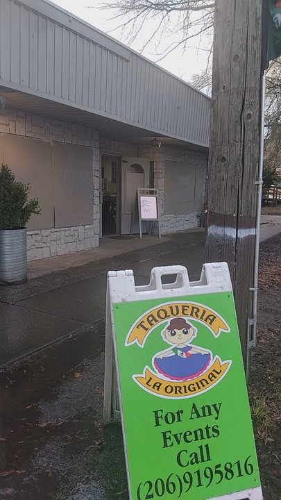 Taqueria La Original - Hay buen lugar para comer un clima agradable Buen espacio para estacionar  Ven y pasa a disfrutar  y averiguar por ti mismo. - Food Trucks Near Me - Seattle, Washington