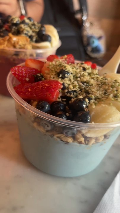 Verve Bowls - Downtown - Deja Blue + Uncrushable - Juice Bars & Smoothies Near Me - Seattle, Washington