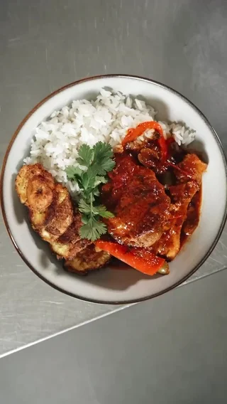 Chicken Stew, Rice & Tostones
