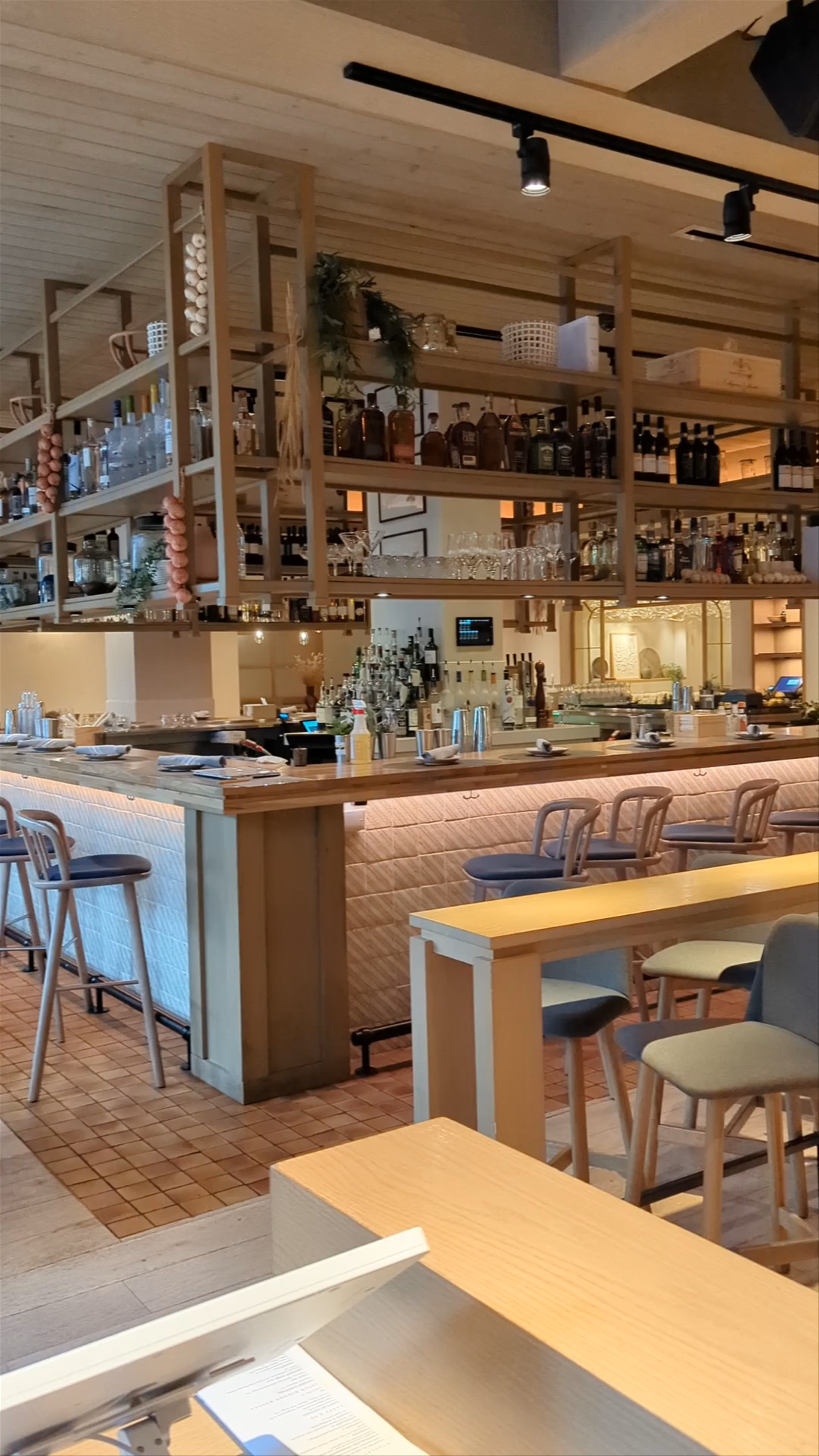 Serena Pastificio: Elegant Dining and Stylish Bar in Atlanta