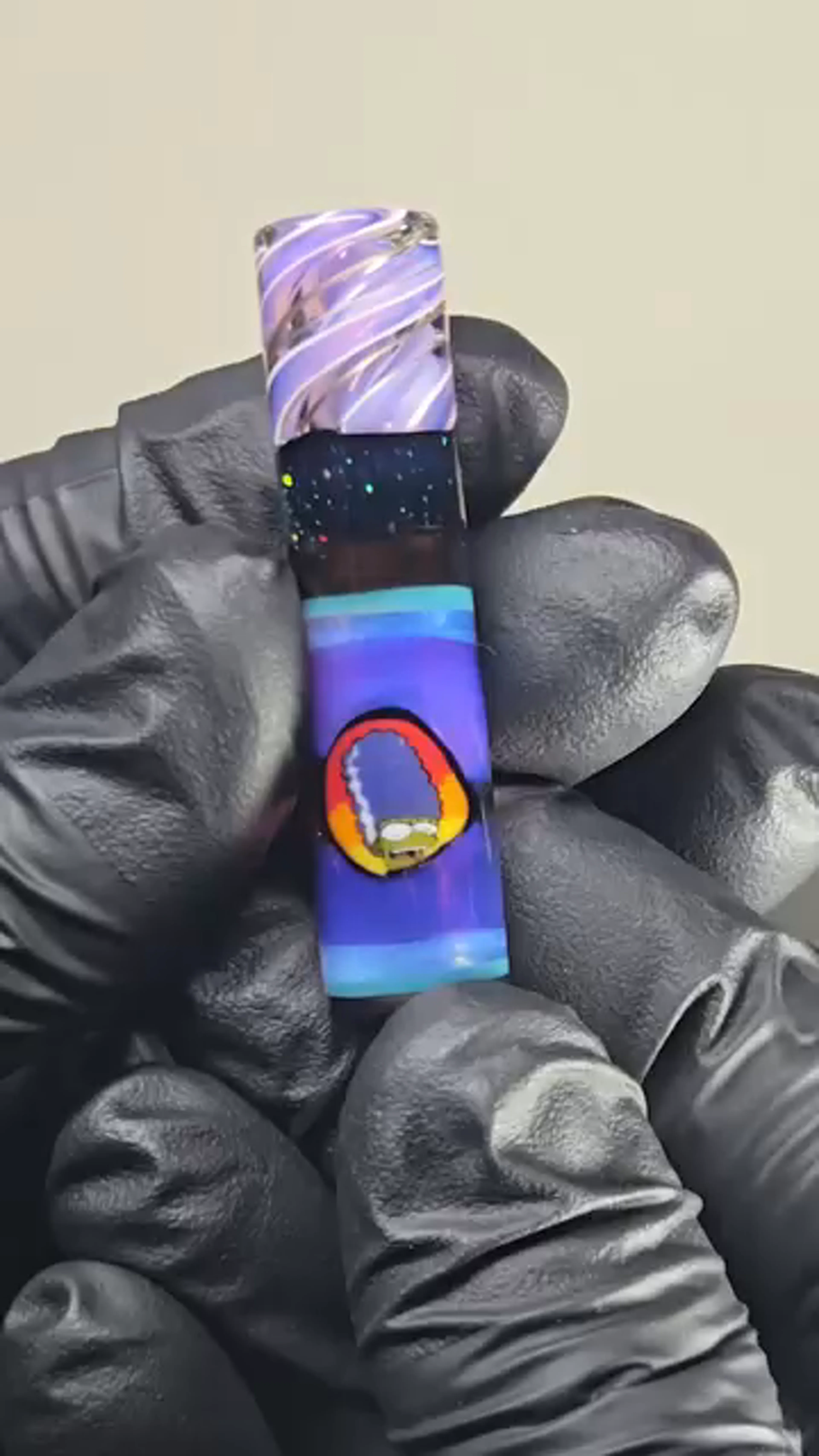 Preview pic of Marge Simpson Glass Tip