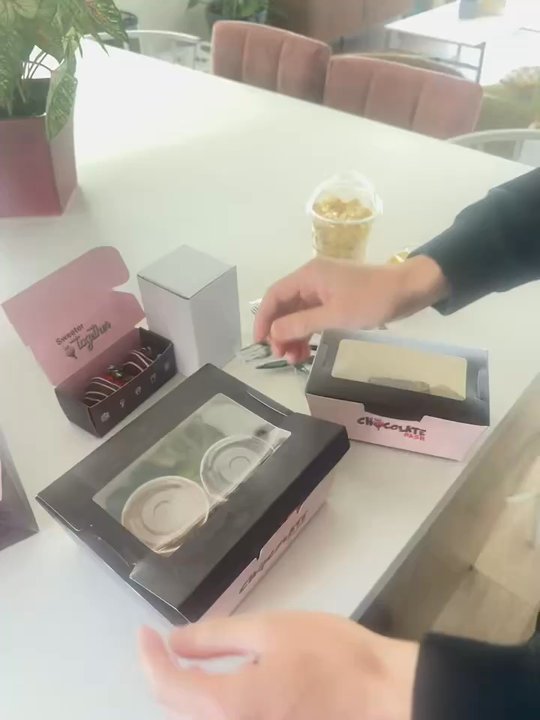 Chocolate Bash - Petite fondue bowl, fresh fruit, cheesecake bites, Dubai brownie, chocolate covered strawberries ... adorable gift! Or treat yourself! - Coffee & Tea Near Me - Los Angeles, California