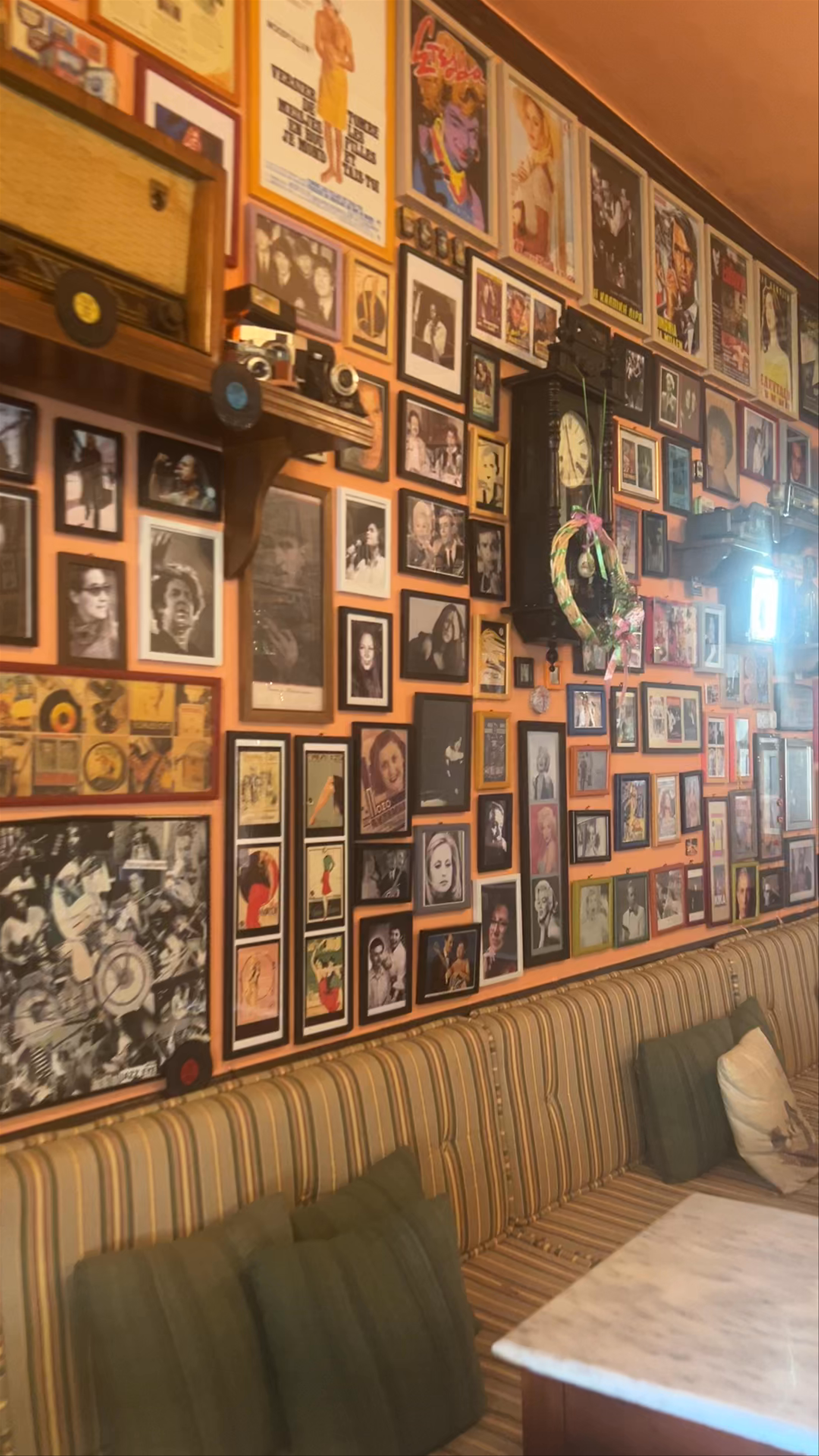 Άννα να ένα μήλο