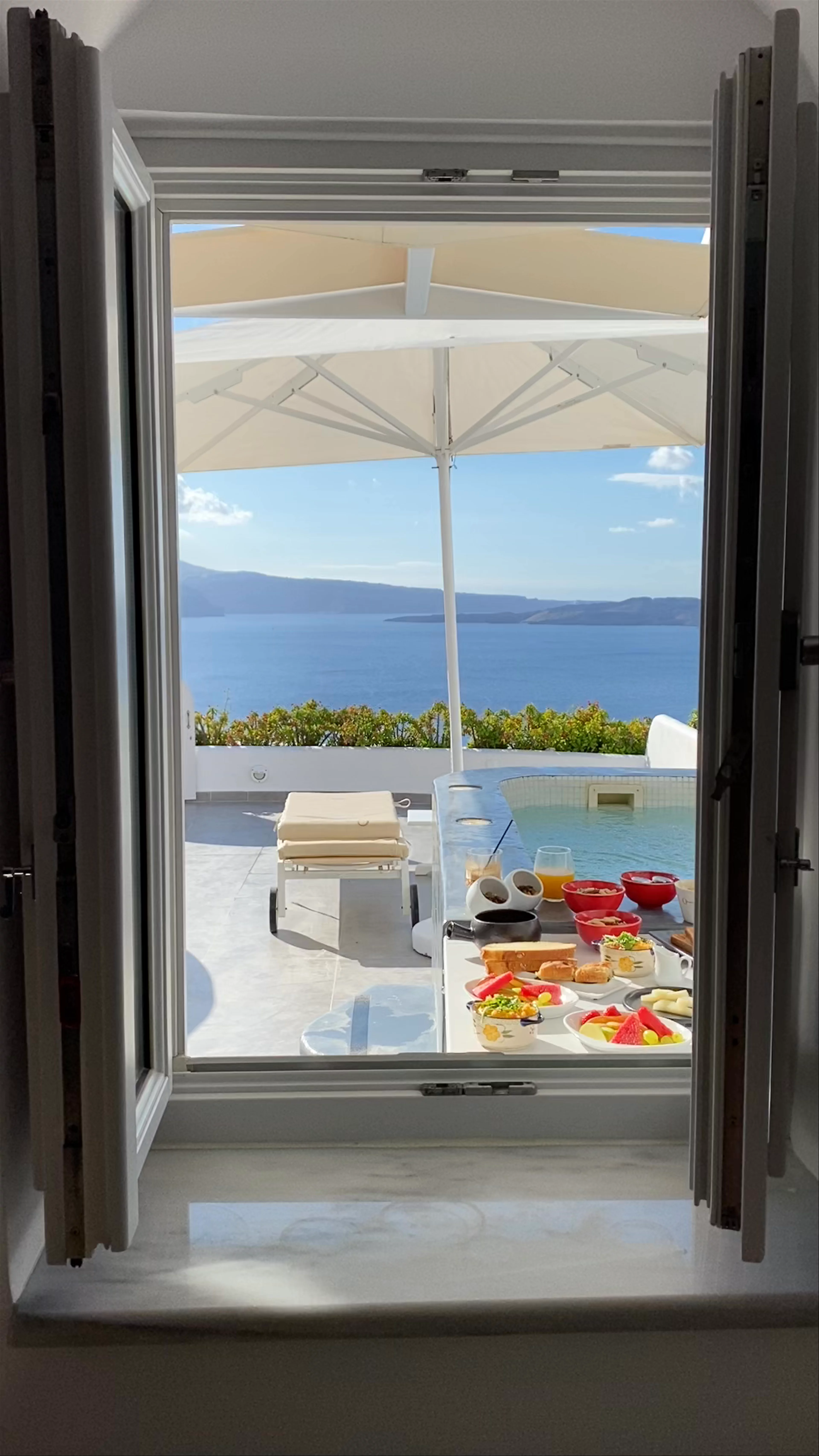 Santorini Secret Suites & Spa