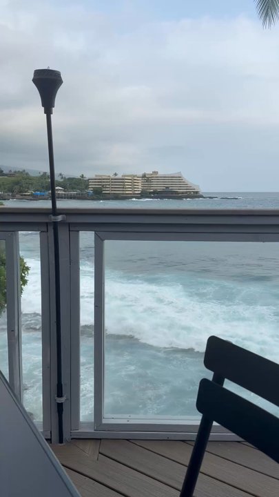 Papa's Tapas - Ambiance and view - Mediterranean Near Me - Kailua-Kona, Hawaii
