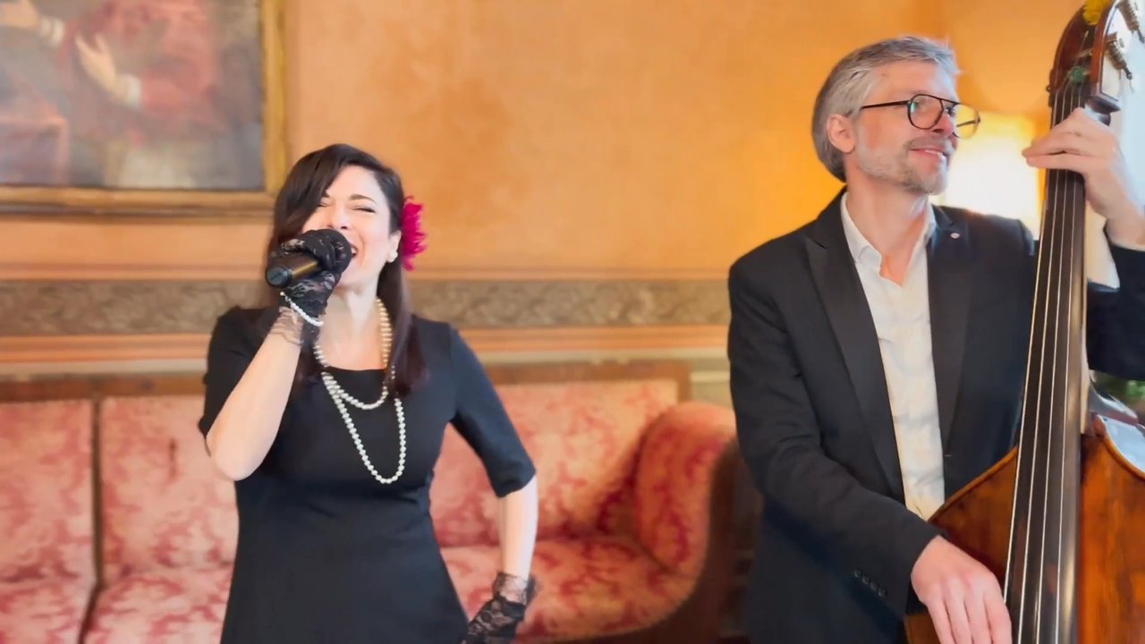 The Florence Jazz Band - Alternative Singer - video