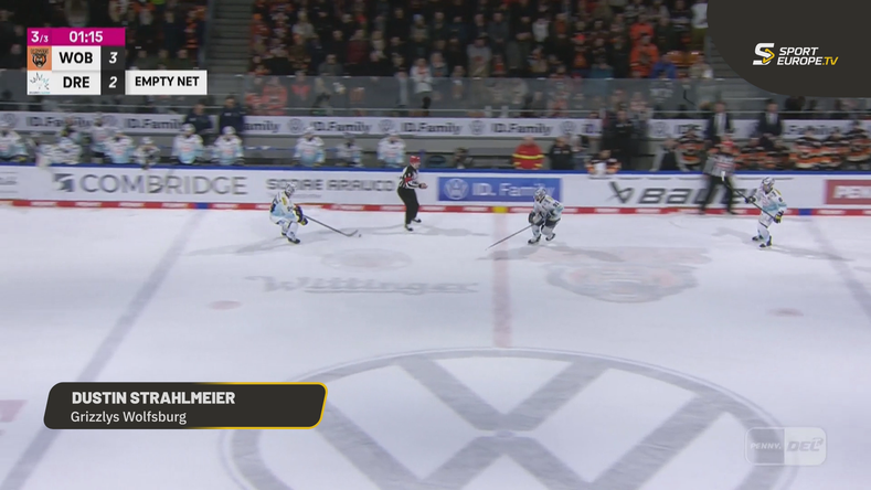 Dustin Strahlmeier makes history by scoring first-ever goalie goal in Penny DEL