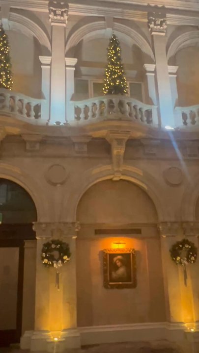 Bristol Marriott Royal Hotel - Beautiful view of the grand ballroom off from the entrance of the hotel - Hotels Near Me - Bristol, BST