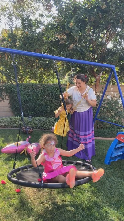 Royal Kids Parties - Strong sister - Party Characters Near Me - Placentia, California