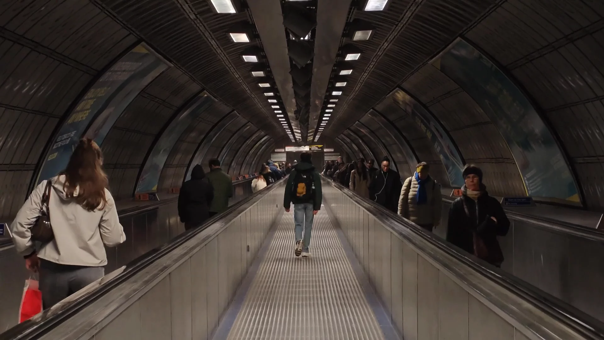 סמארטפון&nbsp;Nothing Phone (4A) Pro 12GB+256GB&nbsp;מבית Nothing