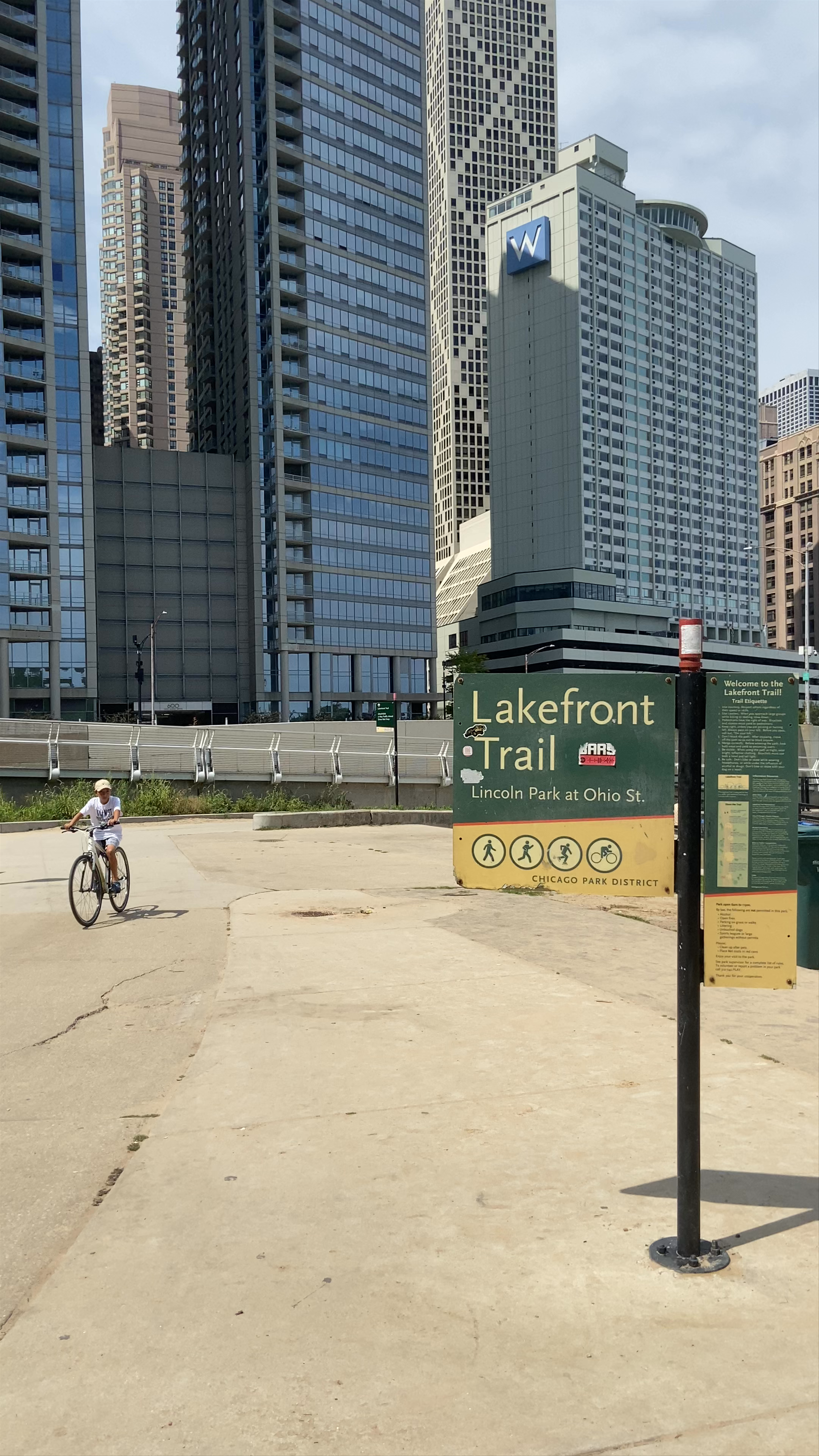 Lakefront Trail: Urban Escape Along Chicago's Lakeshore