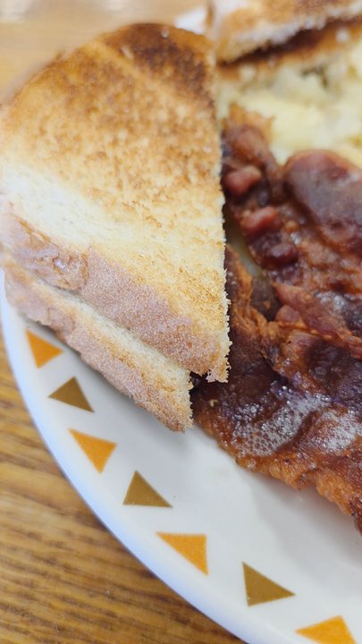 Full Moon Cafe - Close-up look of my breakfast. - Breakfast & Brunch Near Me - Cave Spring, Virginia