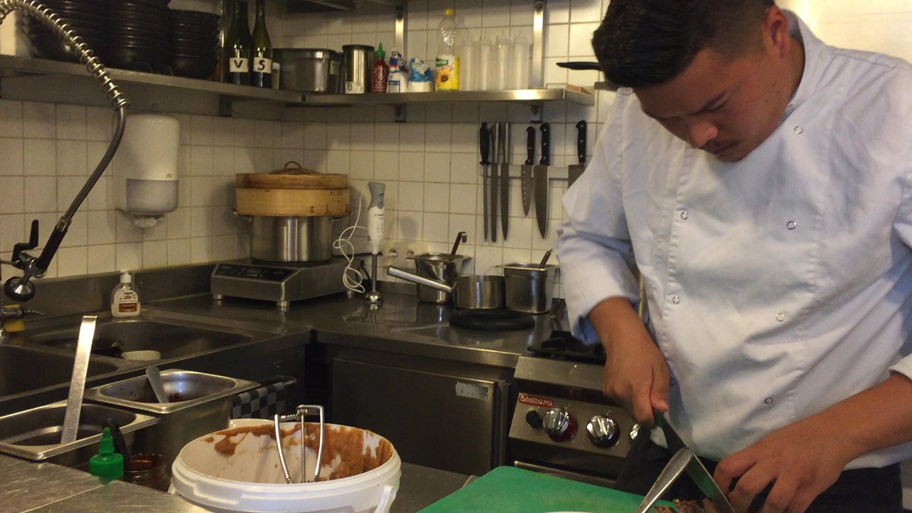 Umamido - Chef cooking in front of us! Fresh prepared! - Ramen Near Me - Ixelles, BRU