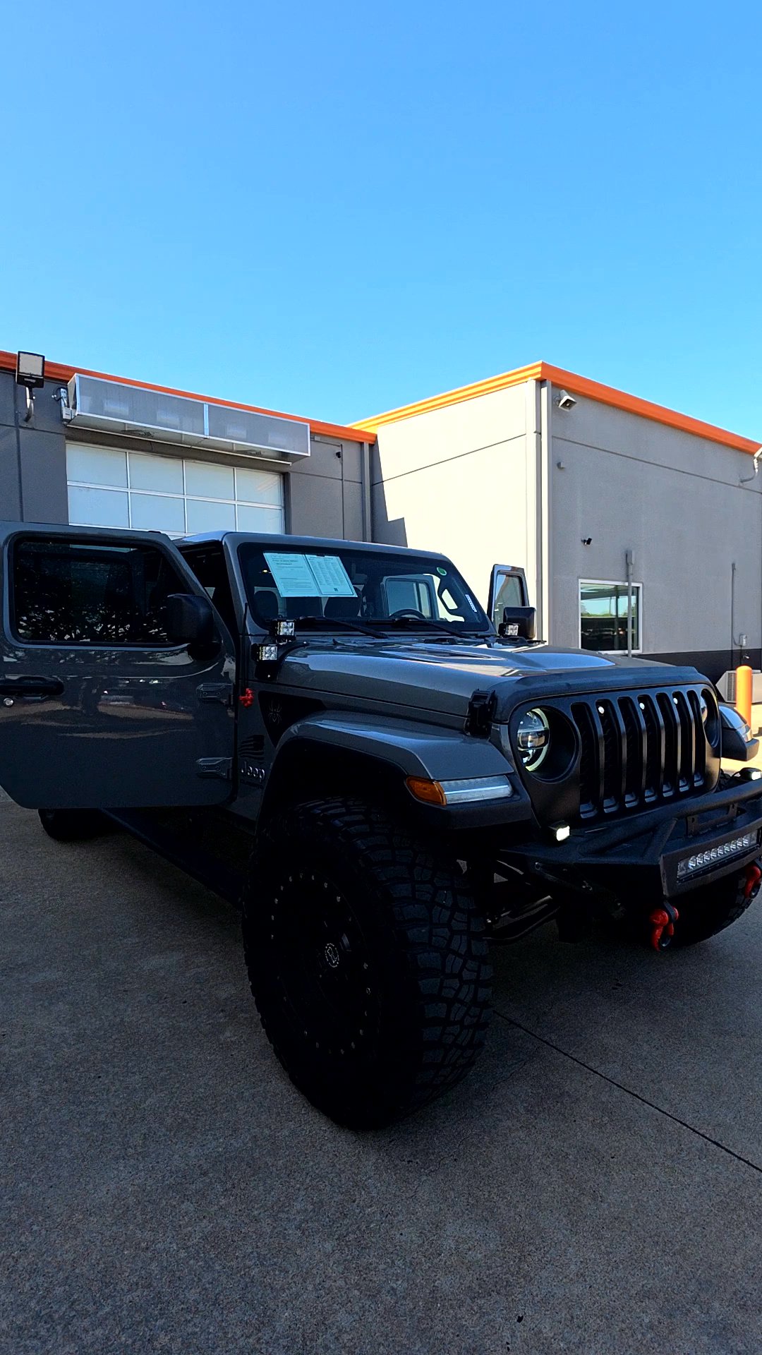 Lifted Trucks - #TX11137 - 2021 Jeep Gladiator Overland Black Widow Crew Cab