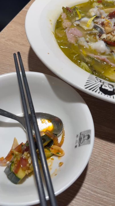 B2J Fish Soup - Chinese Near Me - Edison, New Jersey