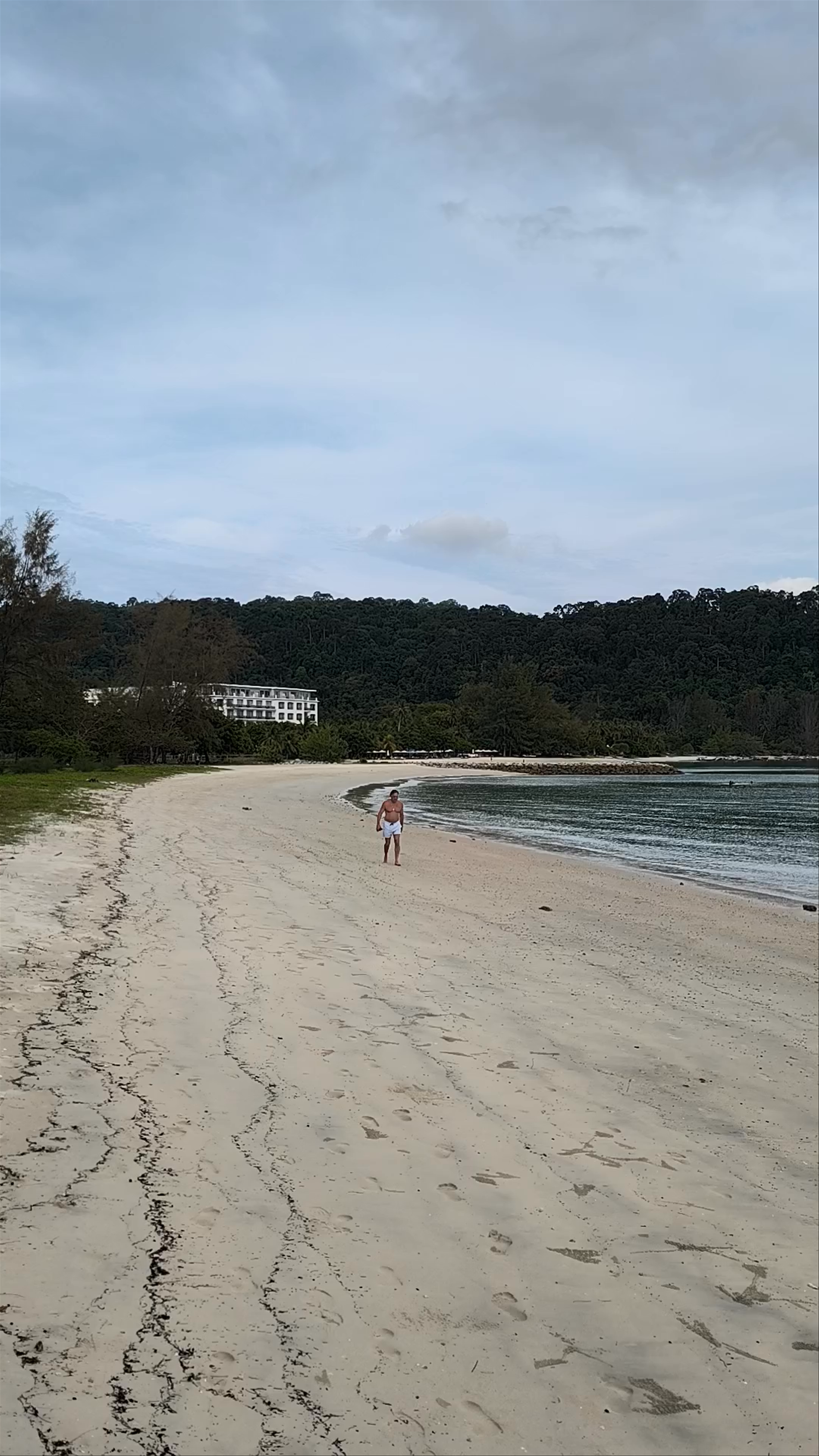 Pantai Kok Langkawi: Serene Beachside Escape in Kedah, Malaysia