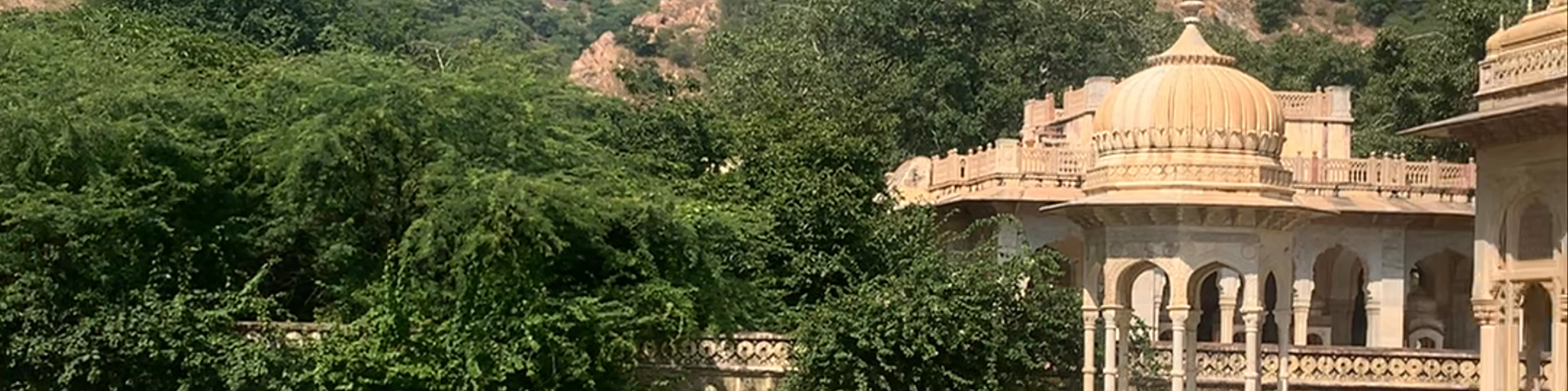 Gaitore Ki Chhatriyan