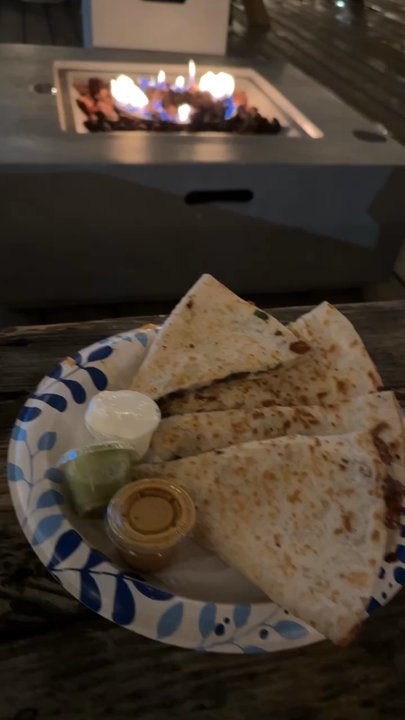 Tacos De Cacheton - Quesadilla de carne asada - Tacos Near Me - Honolulu, Hawaii