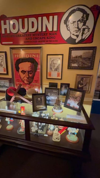 Magic's Theater - He has a little bit of everything - Magicians Near Me - Austin, Texas