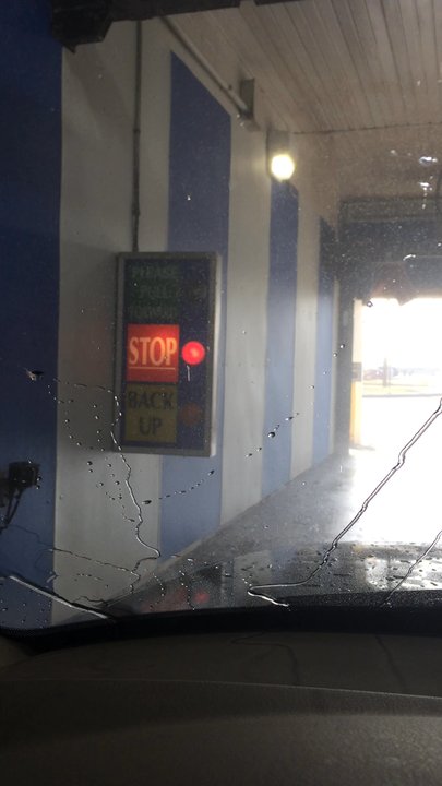 Airport Auto Wash - Car Wash Near Me - Windsor Locks, Connecticut