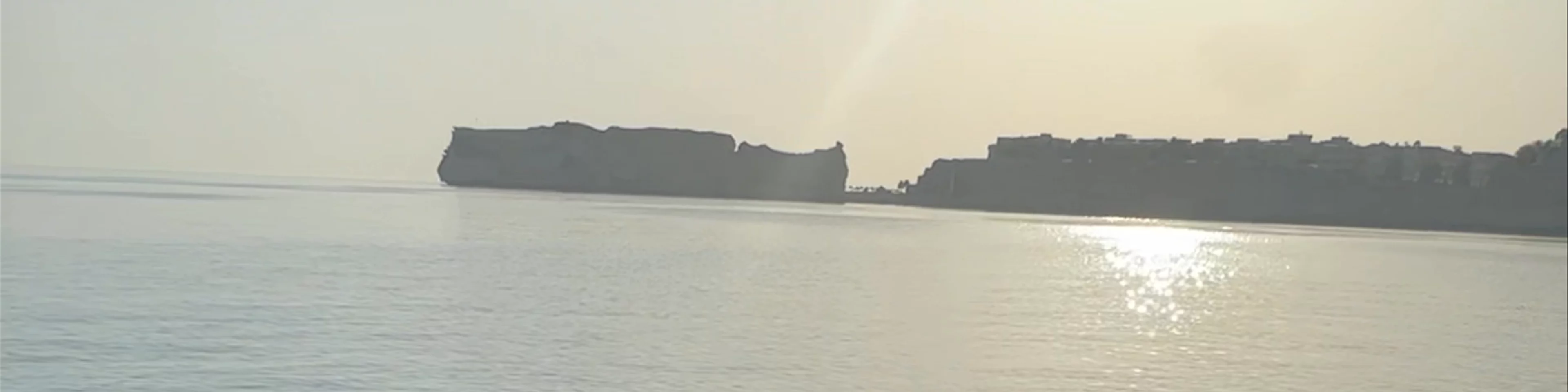 Bandar Al Jissah Arch