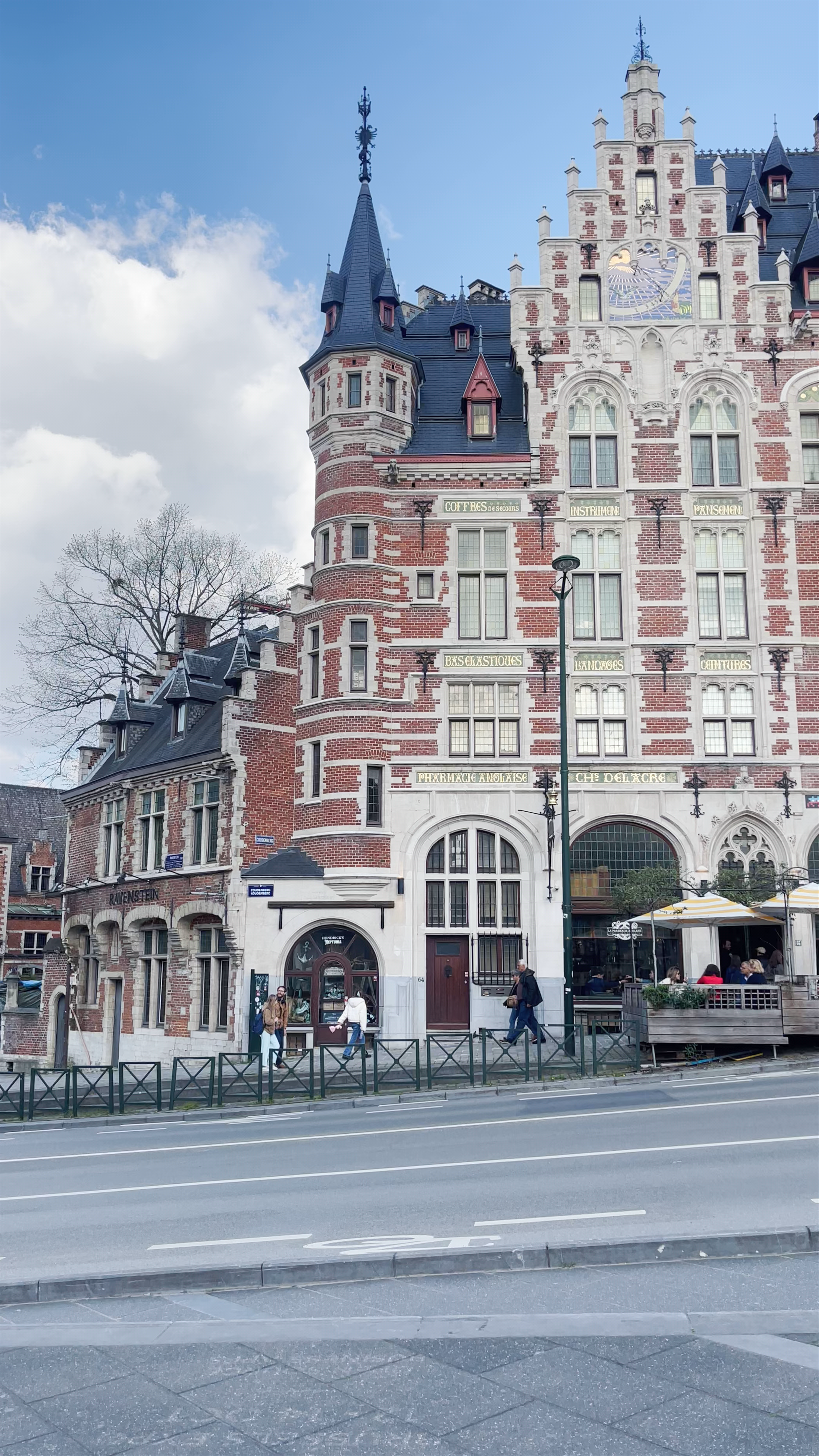 La Pharmacie Anglaise