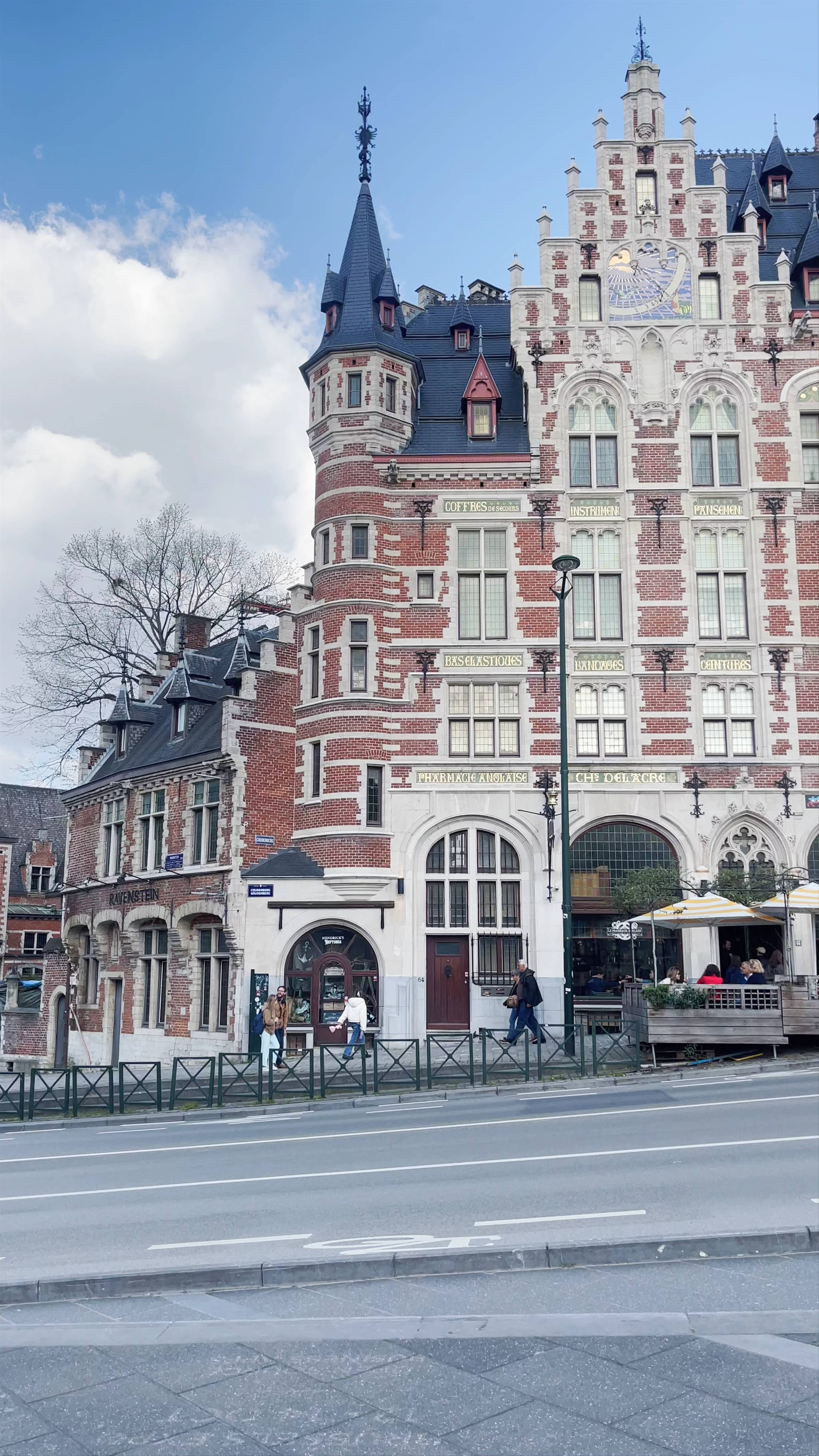 La Pharmacie Anglaise, Coudenberg