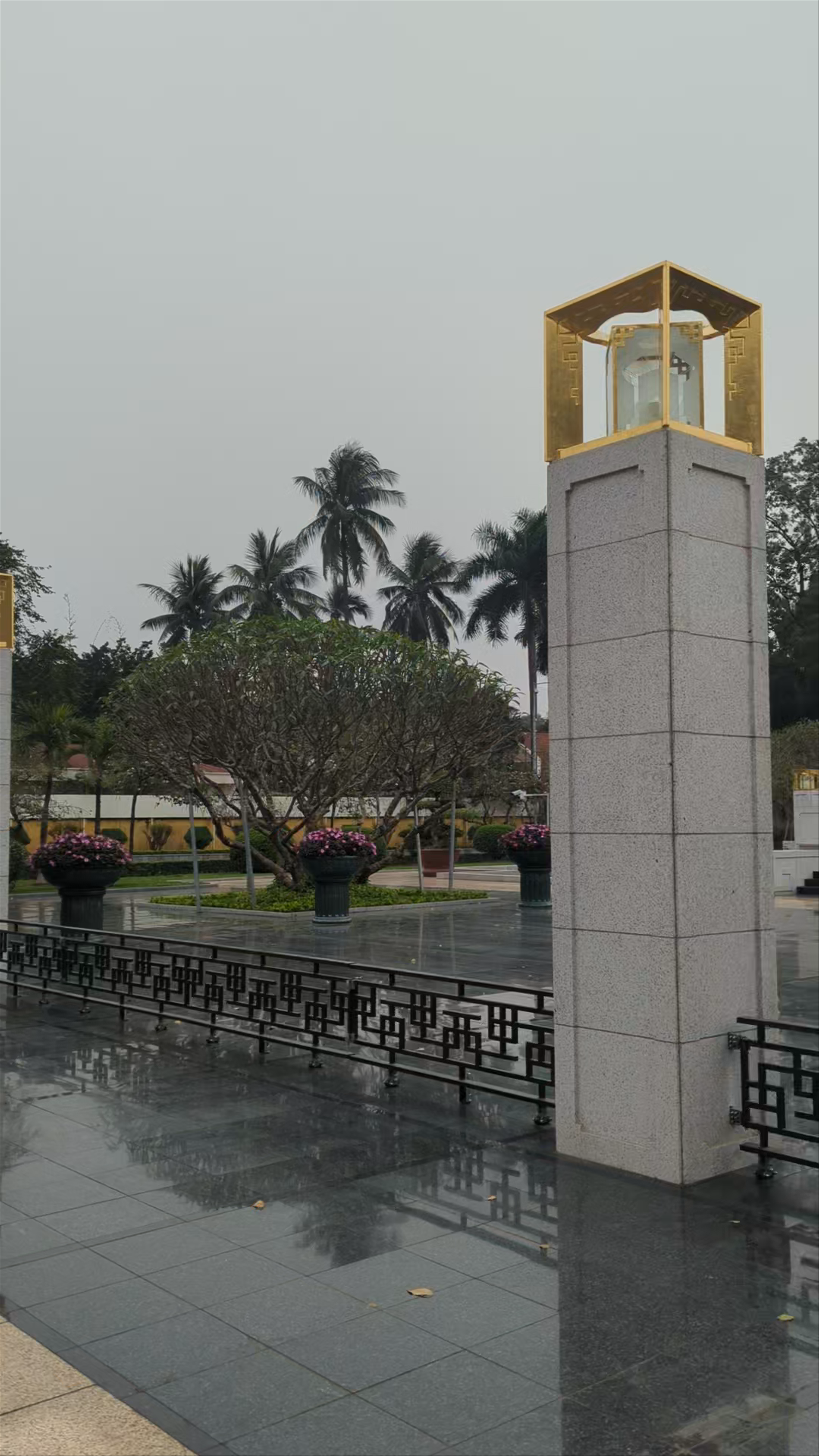Bac Son Monument: Reflective Serenity in Hanoi