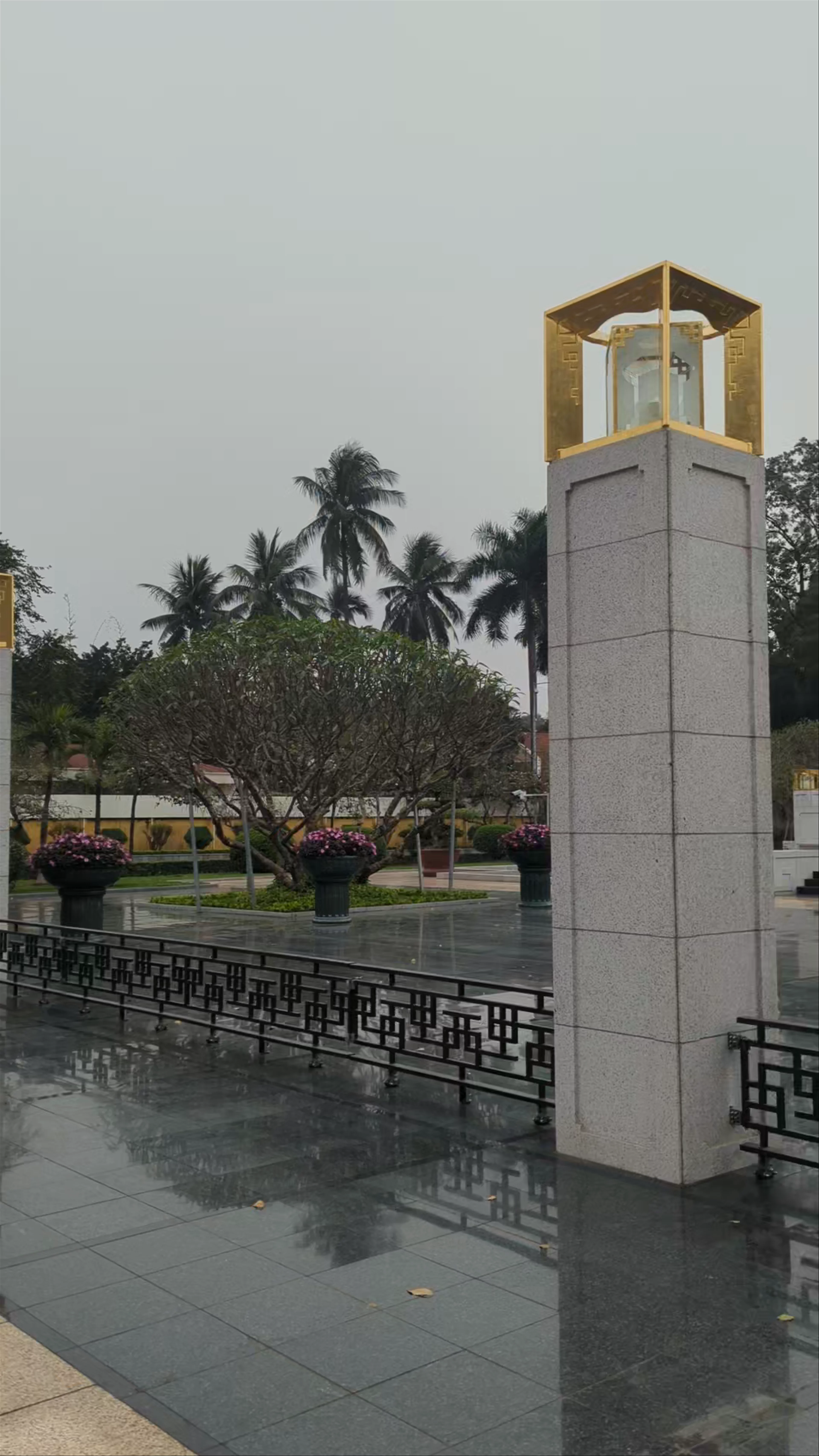 Bac Son Monument