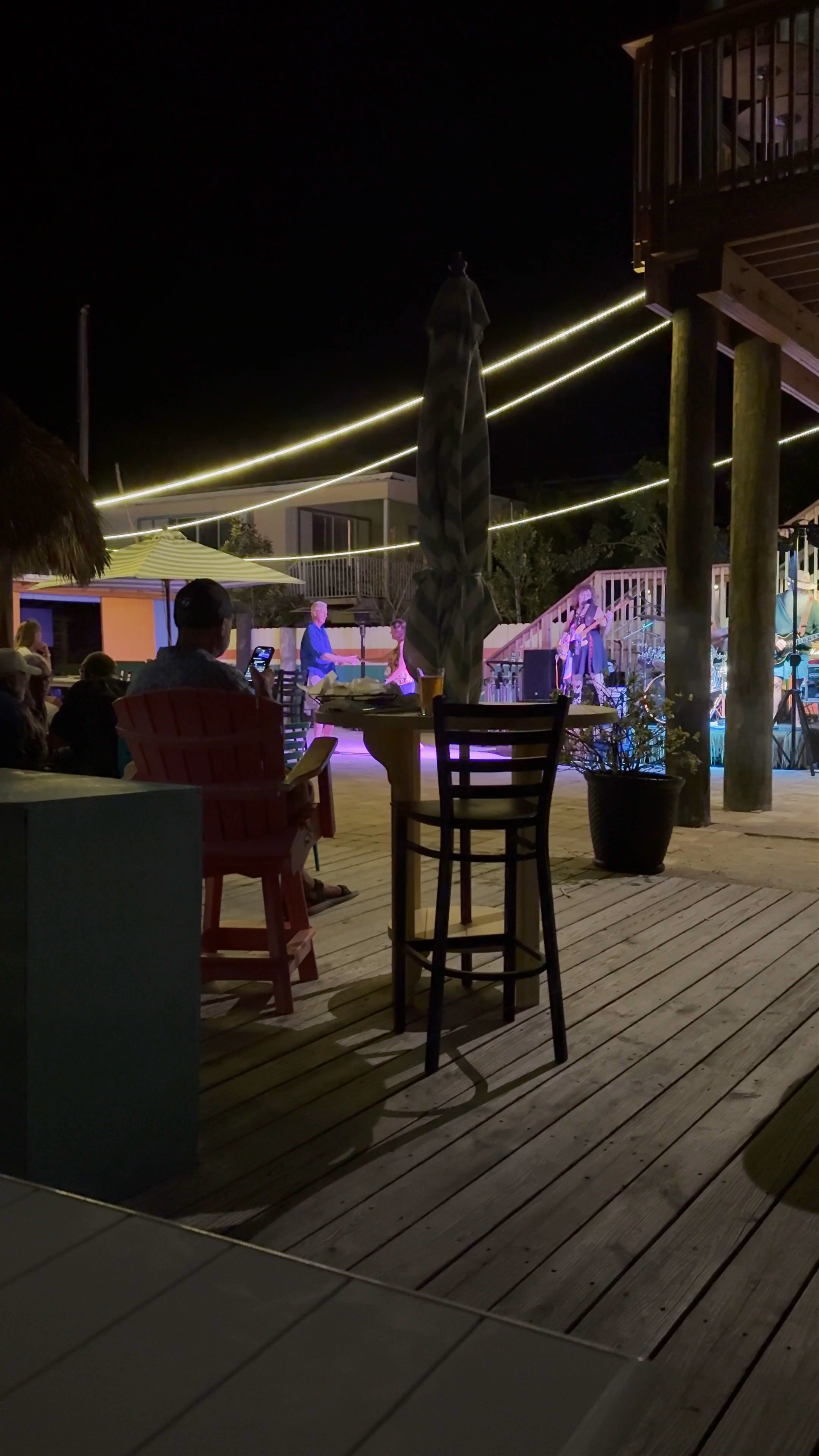 Snappers Oceanfront Restaurant & Bar