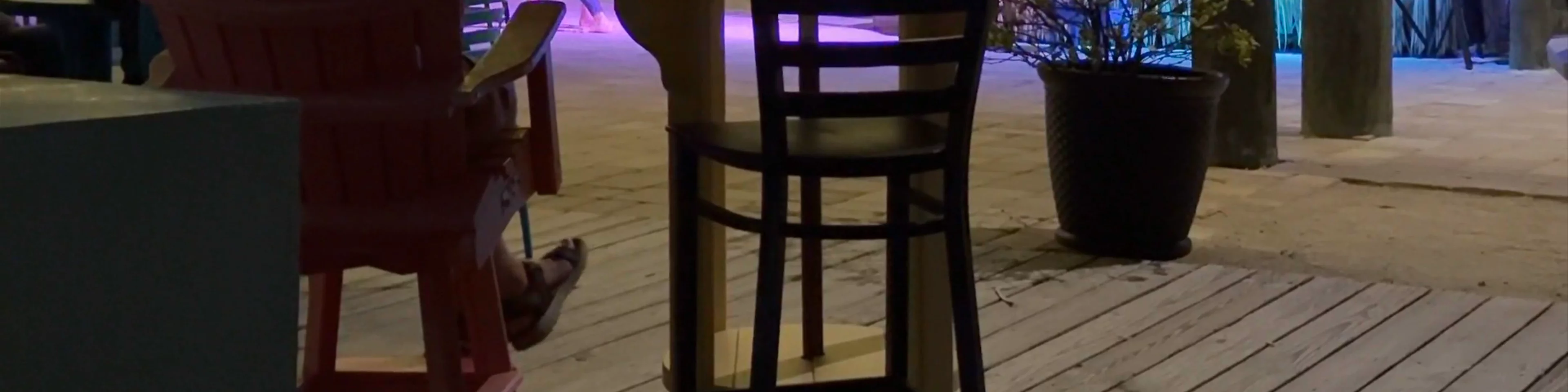 Snappers Oceanfront Restaurant & Bar