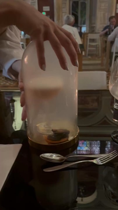 Gin Lovers - Last cocktail - Bars Near Me - Lisbon, 11