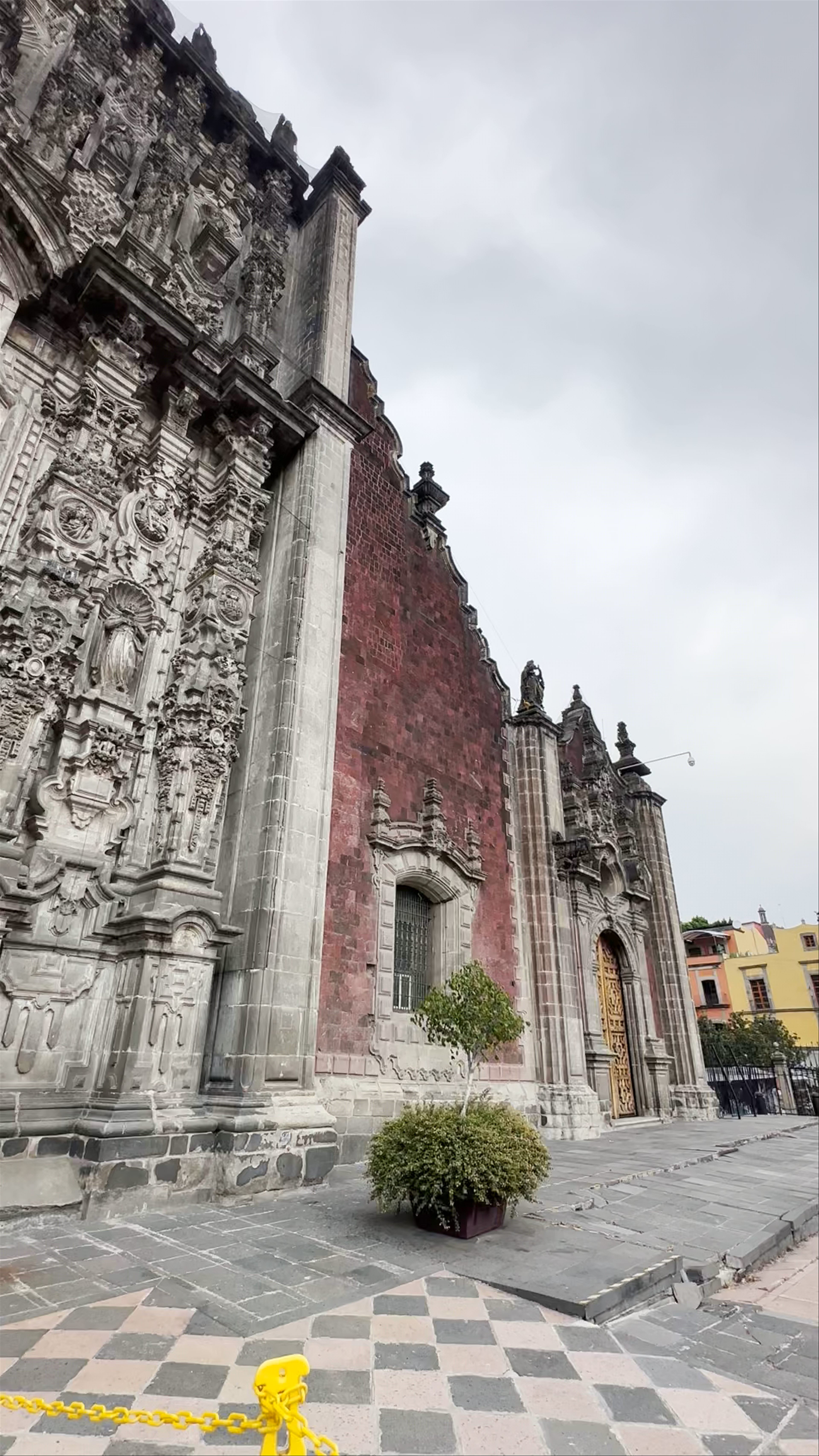 Parroquia de la Asunción Sagrario Metropolitano: Baroque Masterpiece in Mexico City